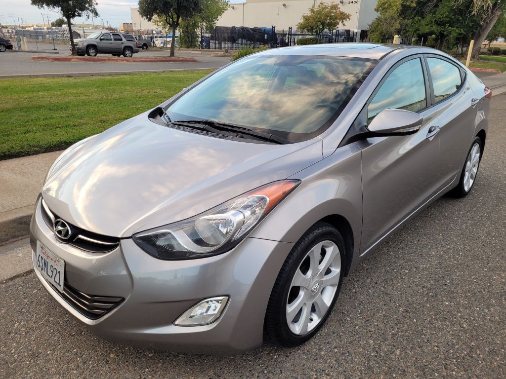 2011 Hyundai Elantra Image 1