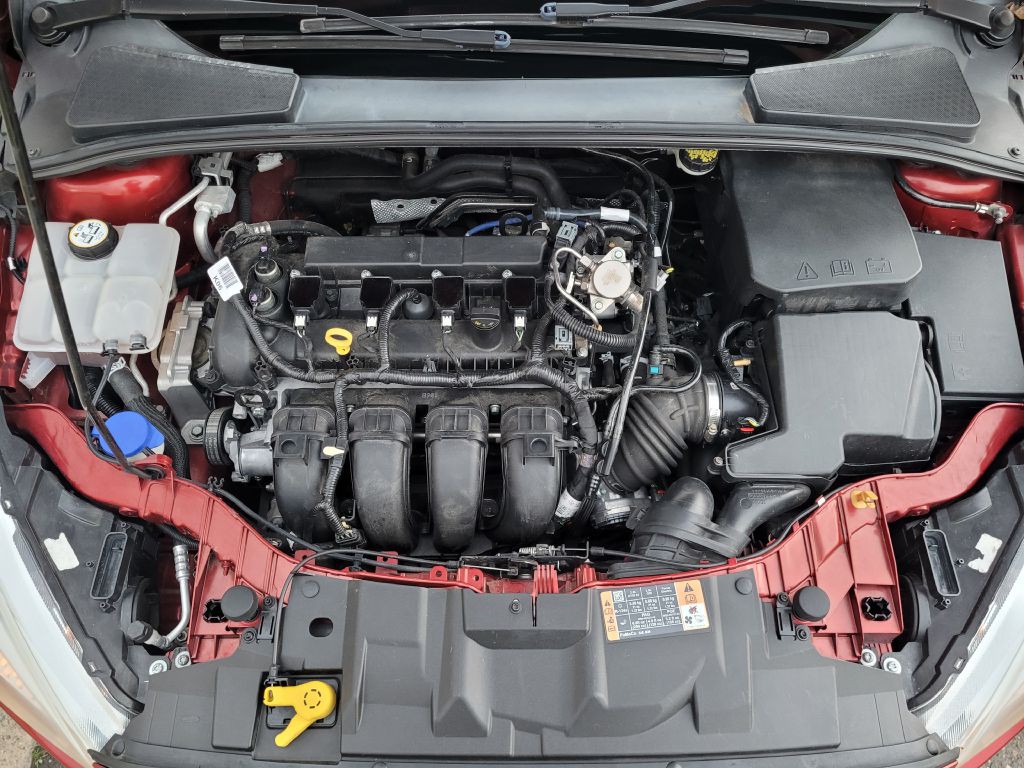 2016 Ford Focus Image 14