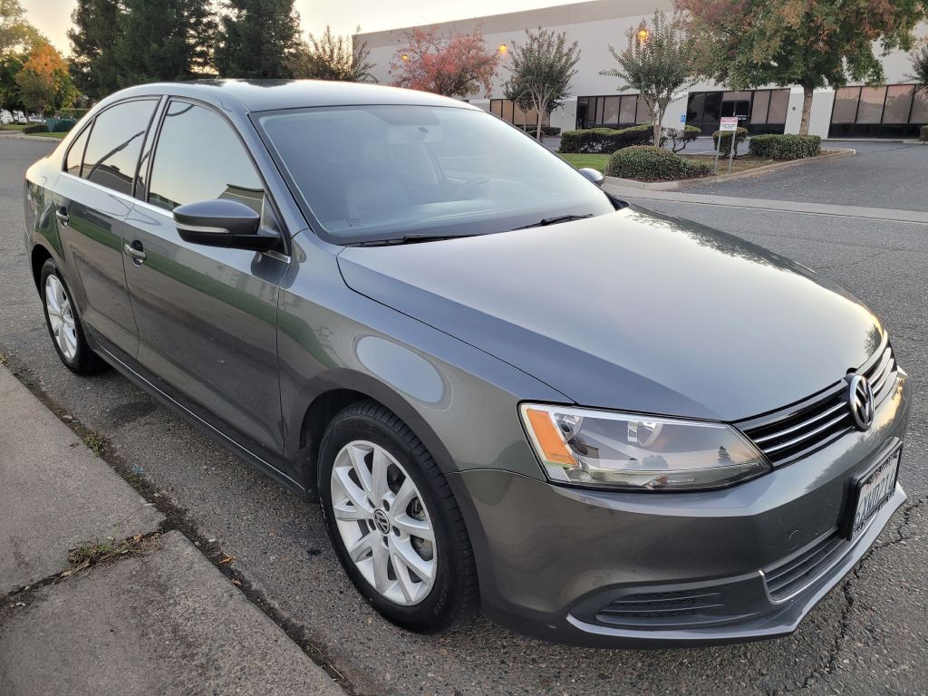 2013 Volkswagen Jetta Image 3
