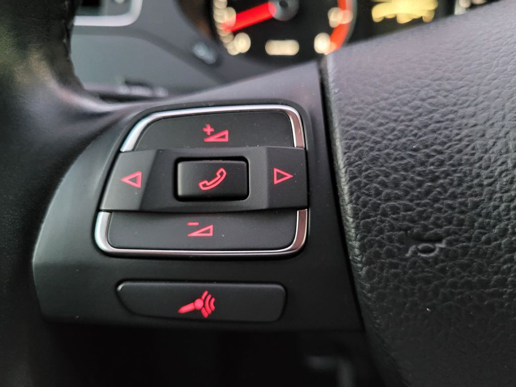 2013 Volkswagen Jetta Image 17