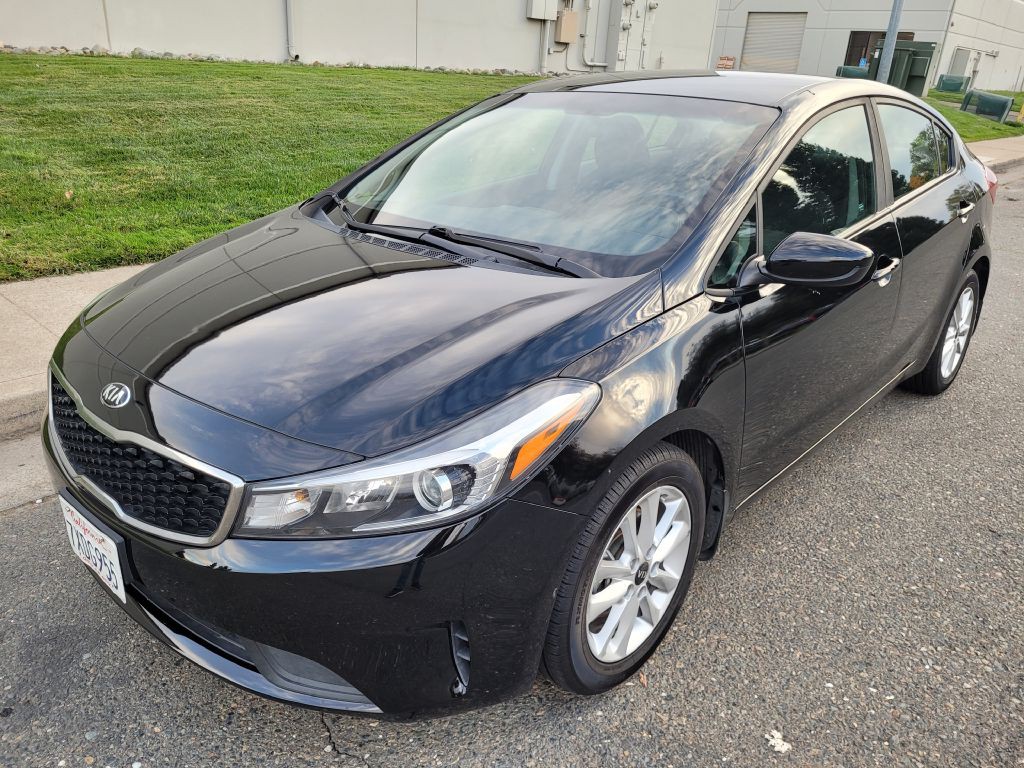 2017 Kia Forte Image 1