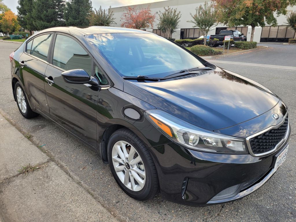 2017 Kia Forte Image 3