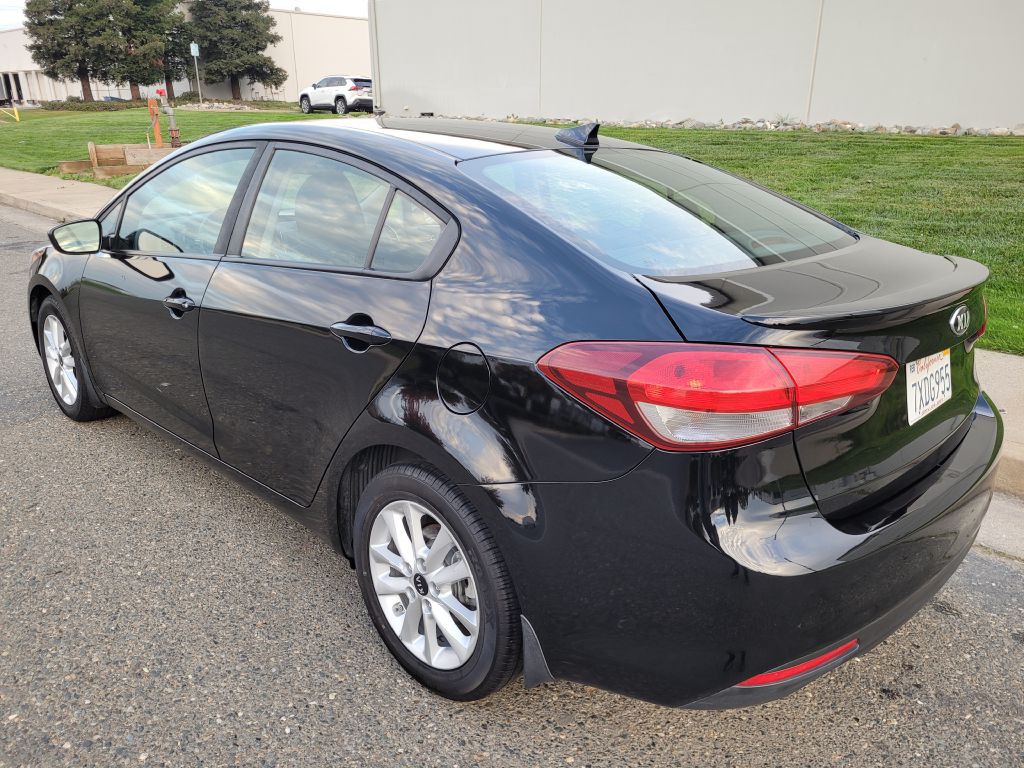 2017 Kia Forte Image 7
