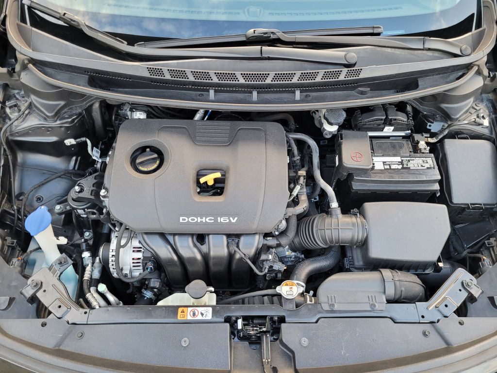 2017 Kia Forte Image 15