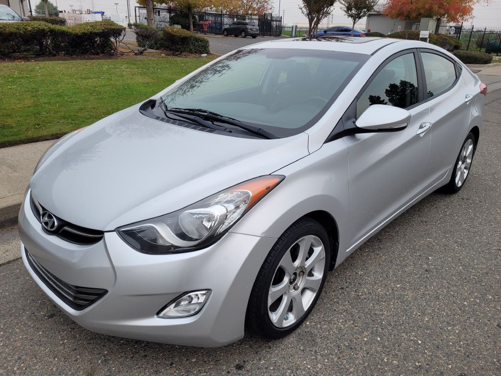 2012 Hyundai Elantra Image 1