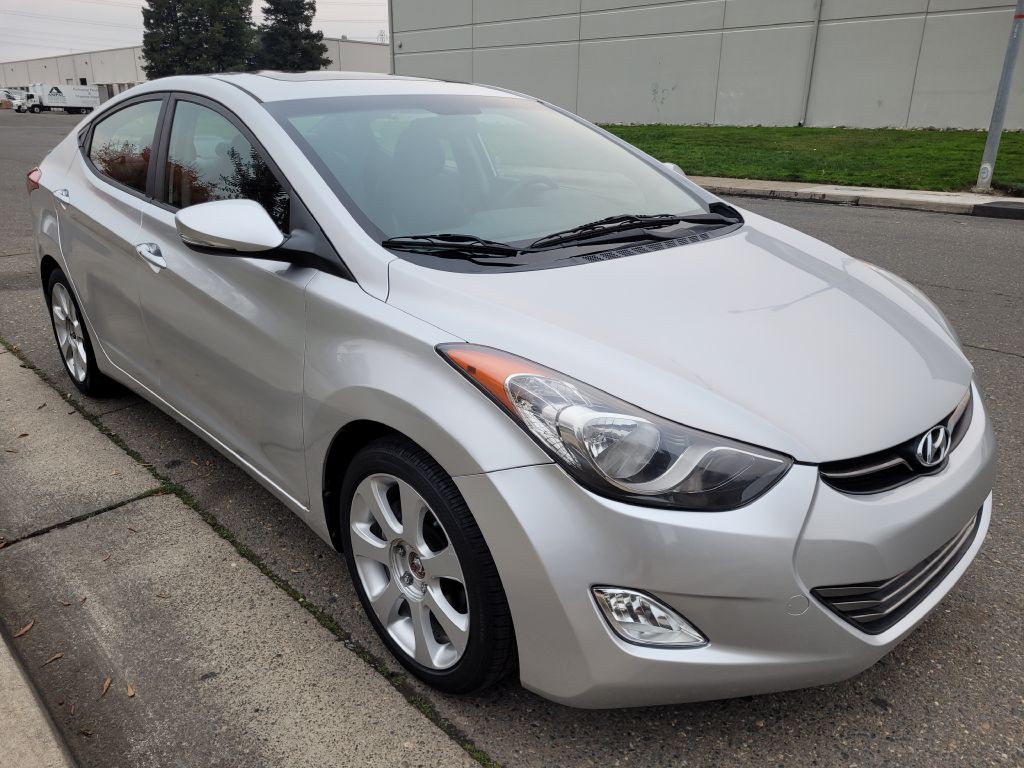 2012 Hyundai Elantra Image 3