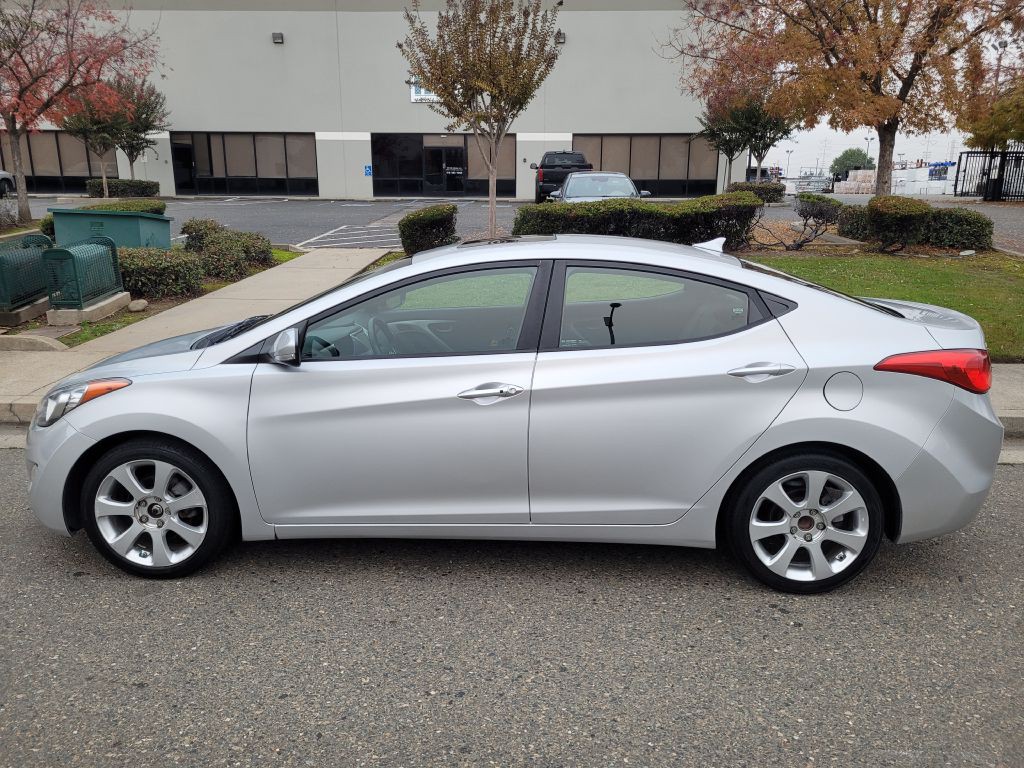 2012 Hyundai Elantra Image 8