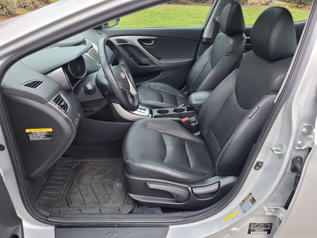 2012 Hyundai Elantra Image 10