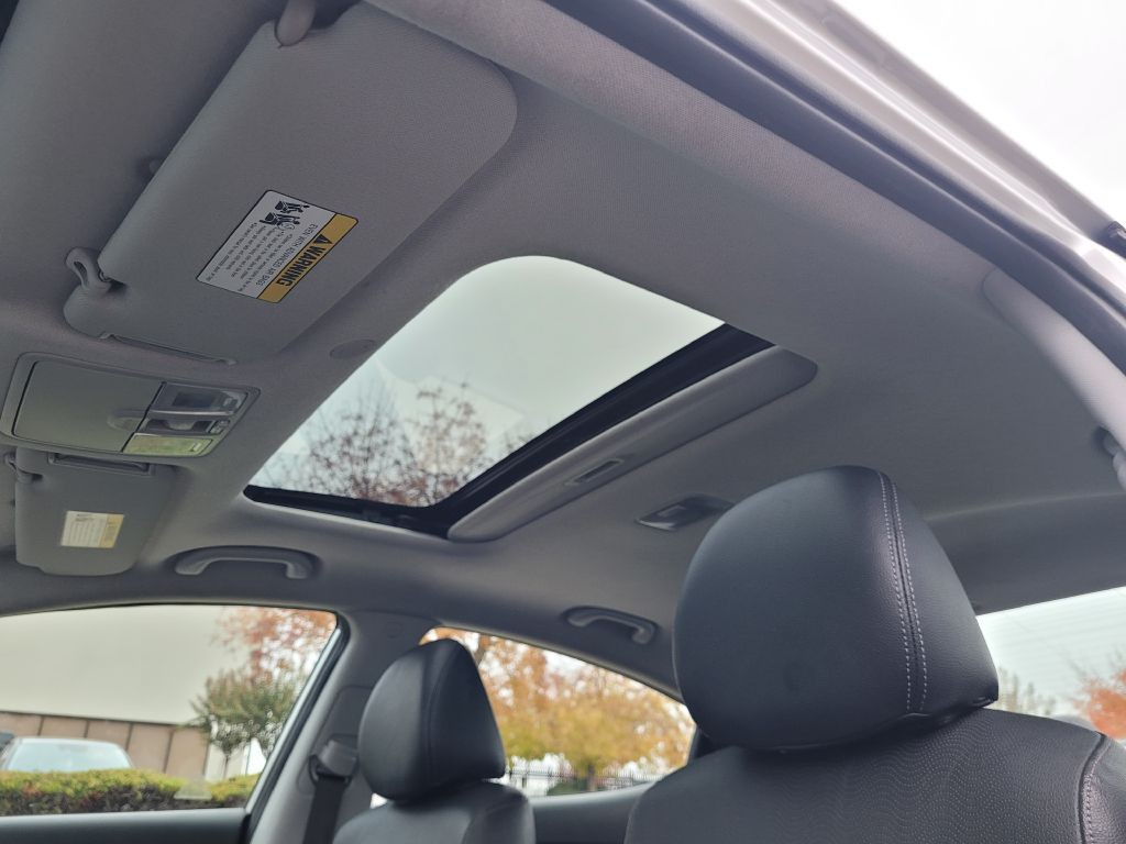 2012 Hyundai Elantra Image 13