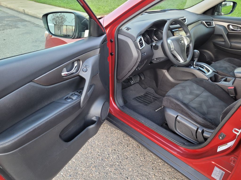 2016 Nissan Rogue Image 9