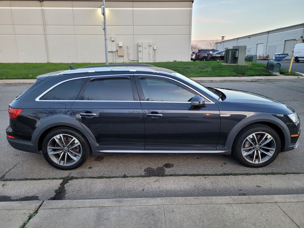 2017 Audi A4 Image 4