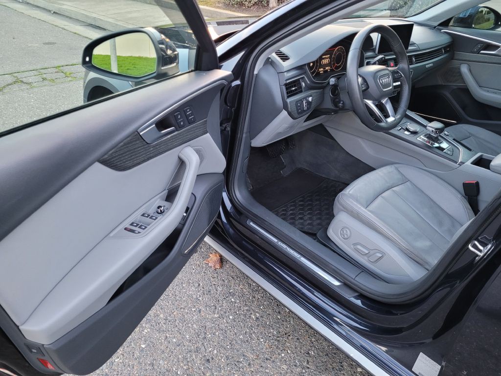 2017 Audi A4 Image 9