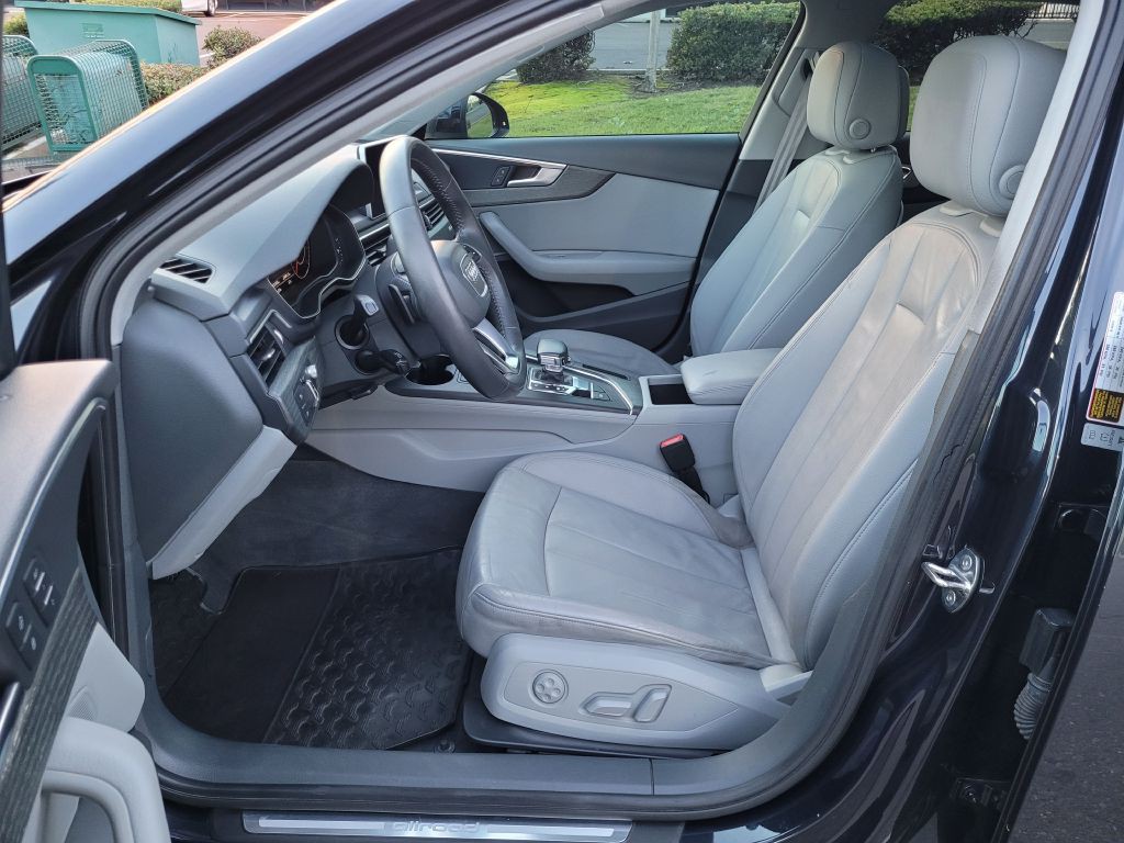 2017 Audi A4 Image 10