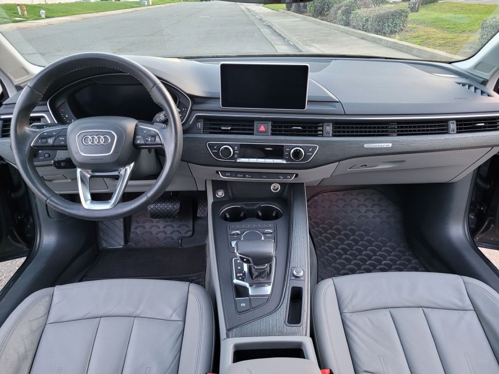 2017 Audi A4 Image 12