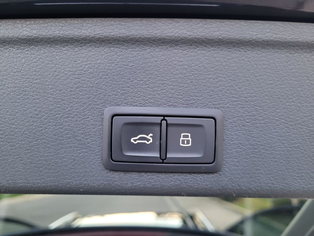 2017 Audi A4 Image 14