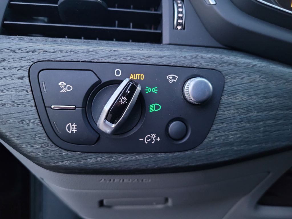 2017 Audi A4 Image 29