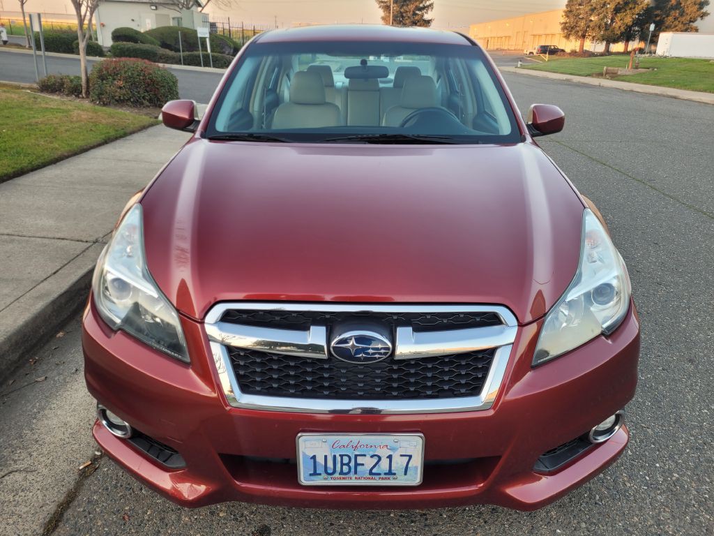 2013 Subaru Legacy Image 2