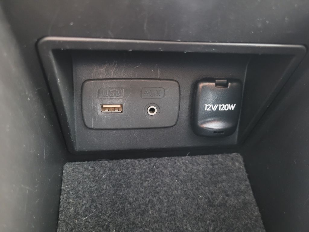 2013 Subaru Legacy Image 19