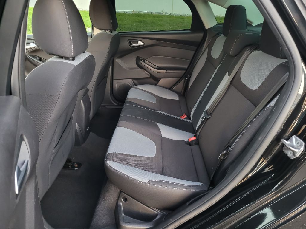 2014 Ford Focus Image 11