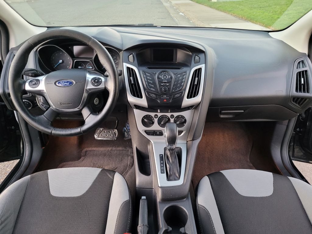 2014 Ford Focus Image 12