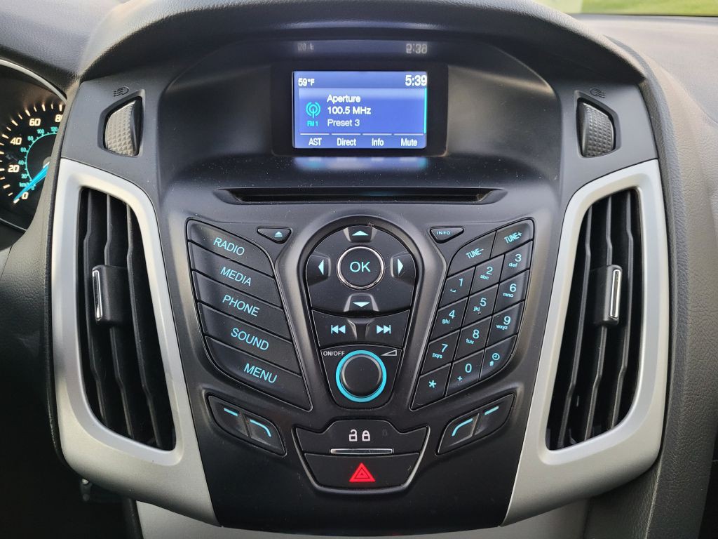 2014 Ford Focus Image 15