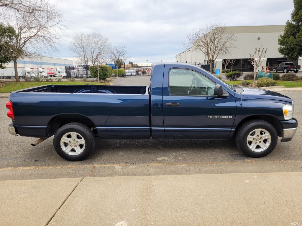 2007 Dodge Ram 1500 Image 4