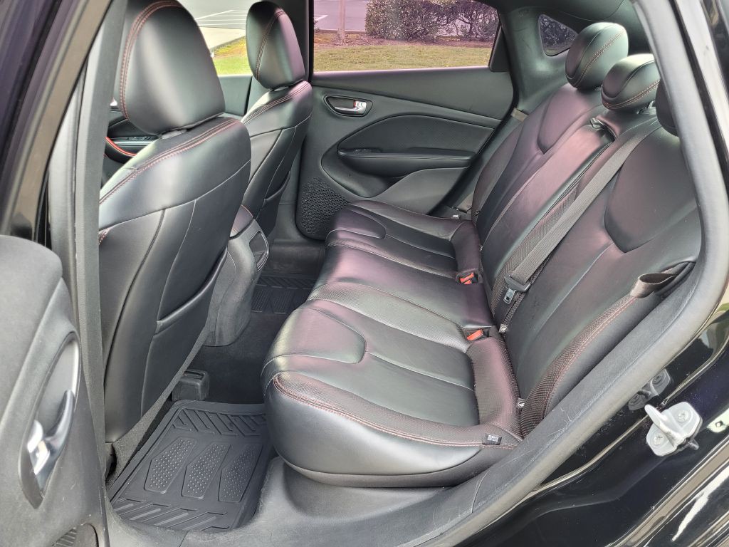 2015 Dodge Dart Image 11