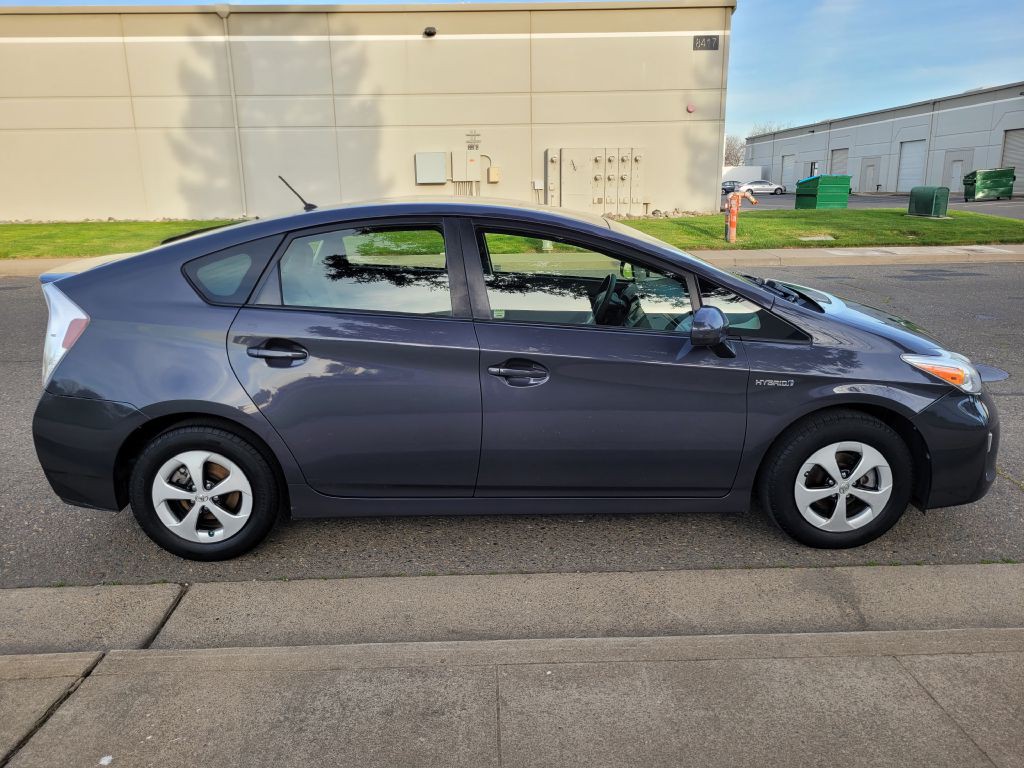 2015 Toyota Prius Image 4