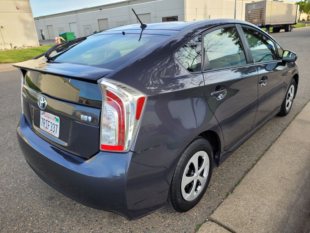 2015 Toyota Prius Image 5