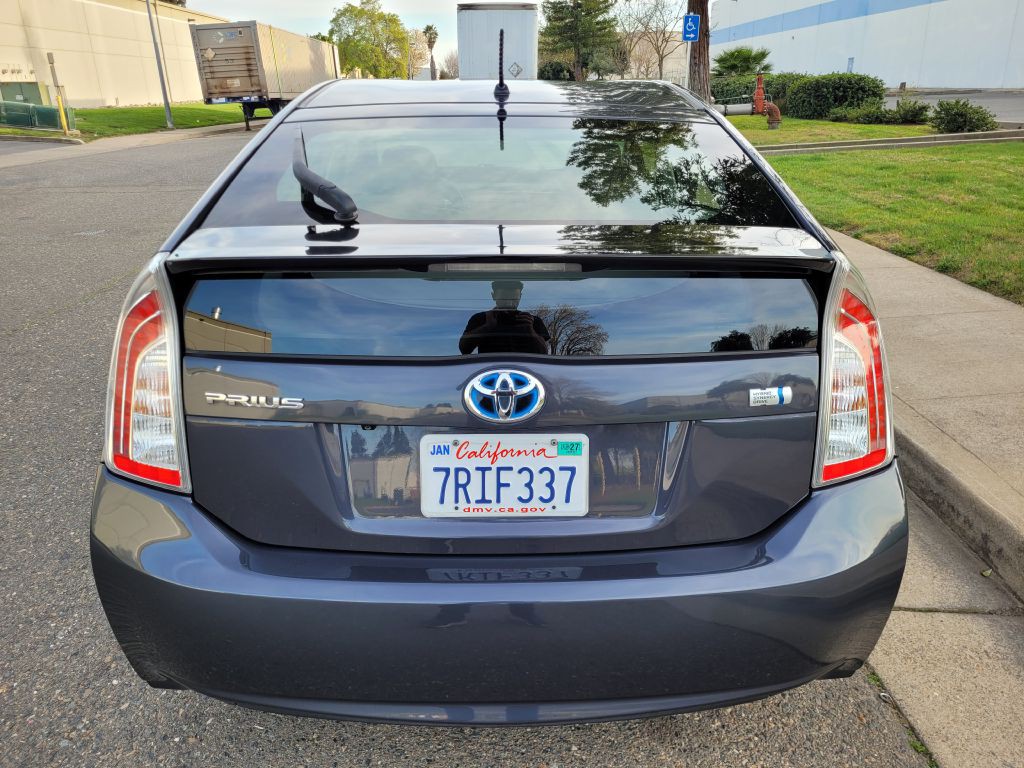 2015 Toyota Prius Image 6