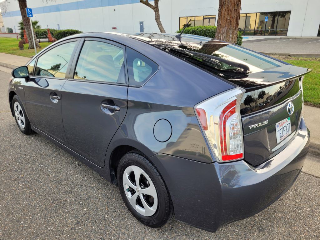 2015 Toyota Prius Image 7