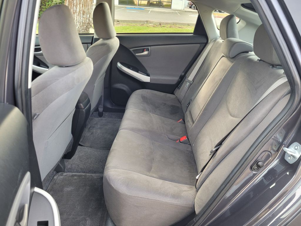 2015 Toyota Prius Image 11