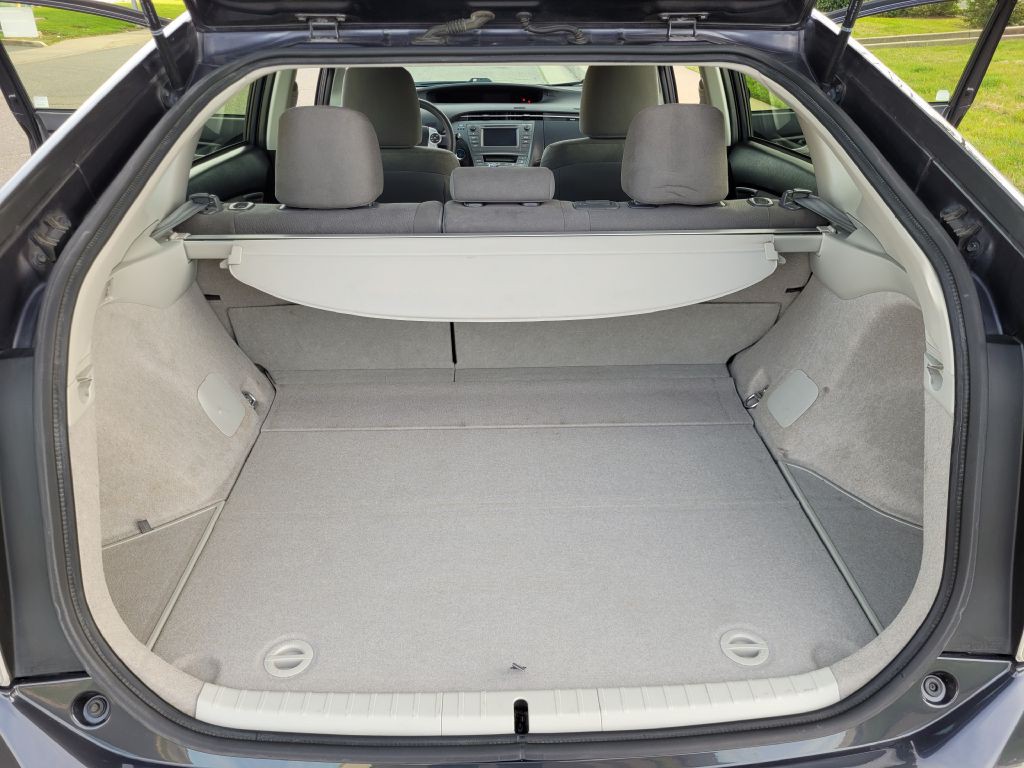 2015 Toyota Prius Image 13