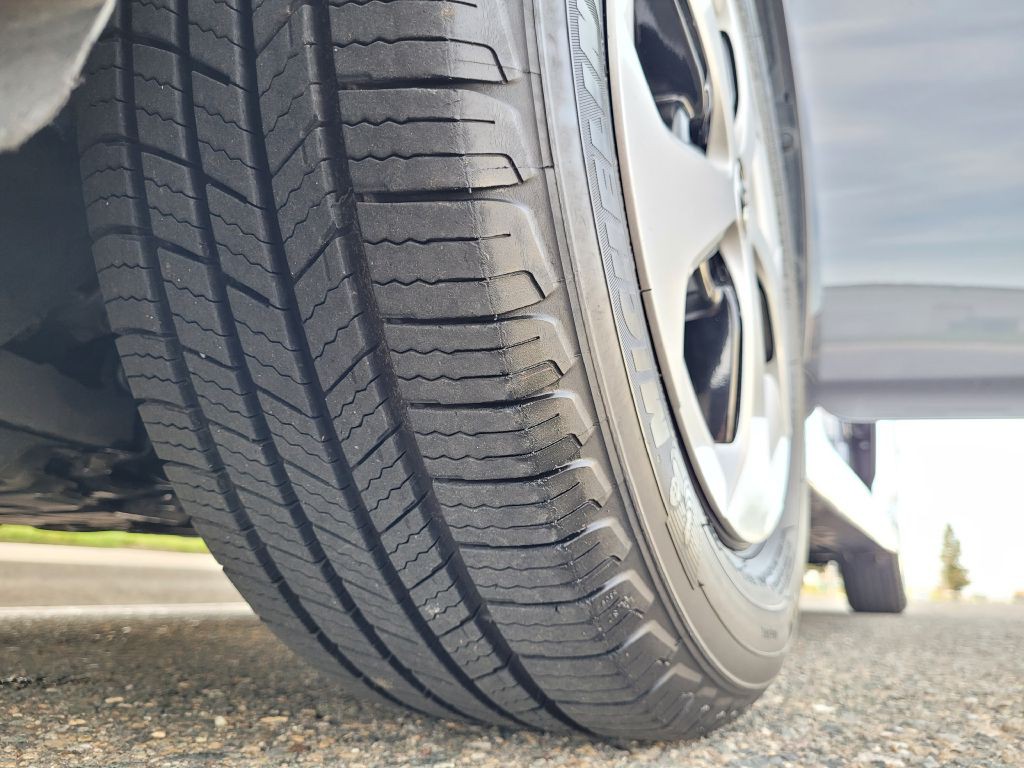 2015 Toyota Prius Image 15