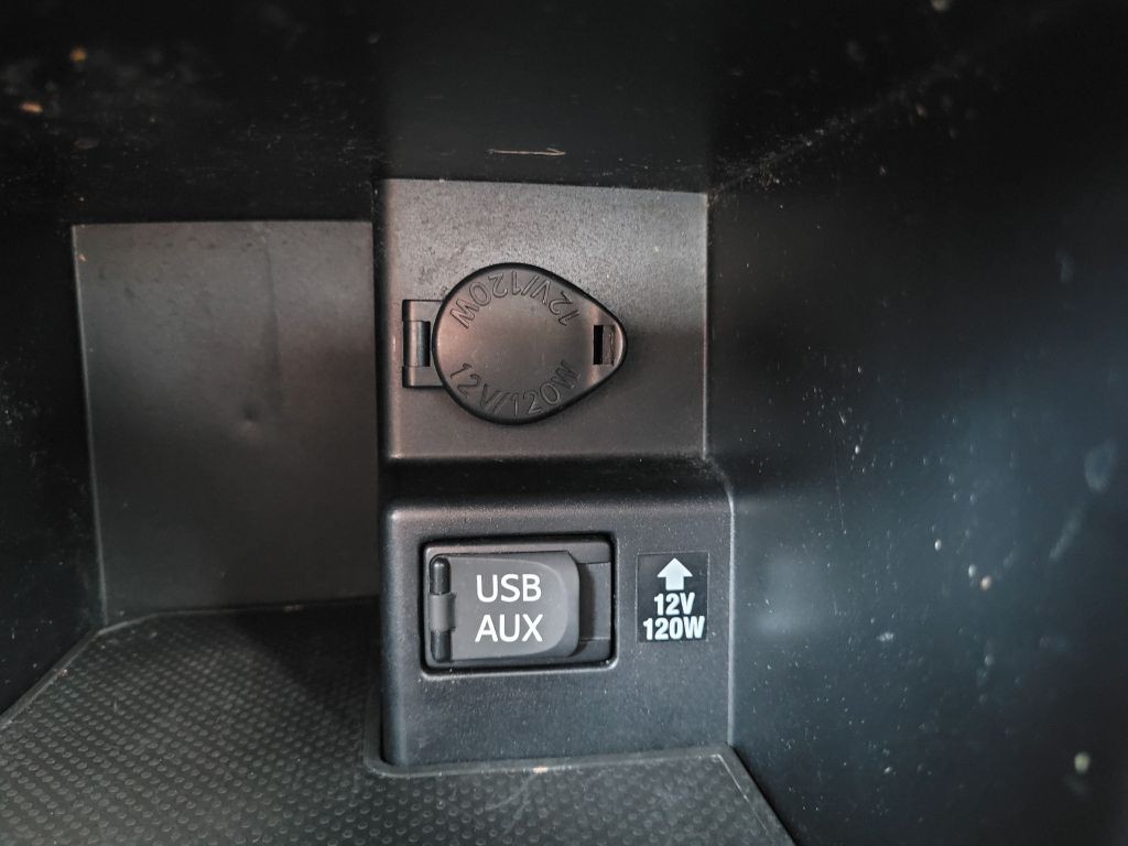 2012 Toyota Camry Image 18