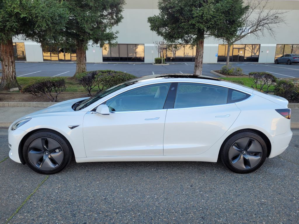 2018 Tesla Model 3 Image 8