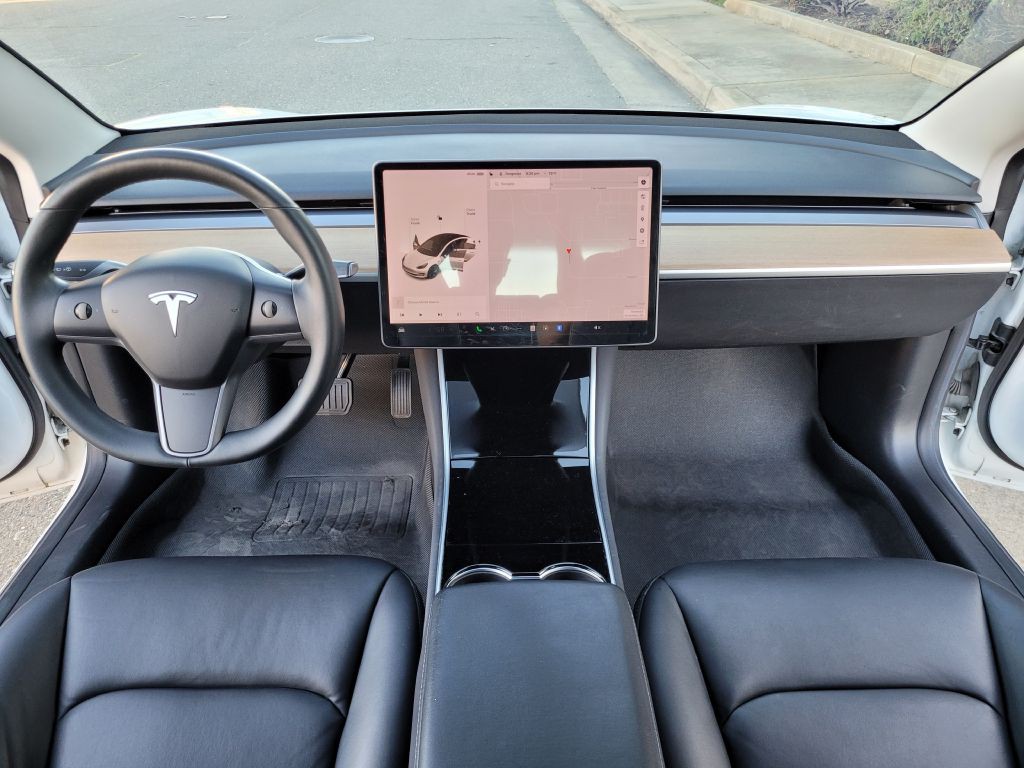 2018 Tesla Model 3 Image 12