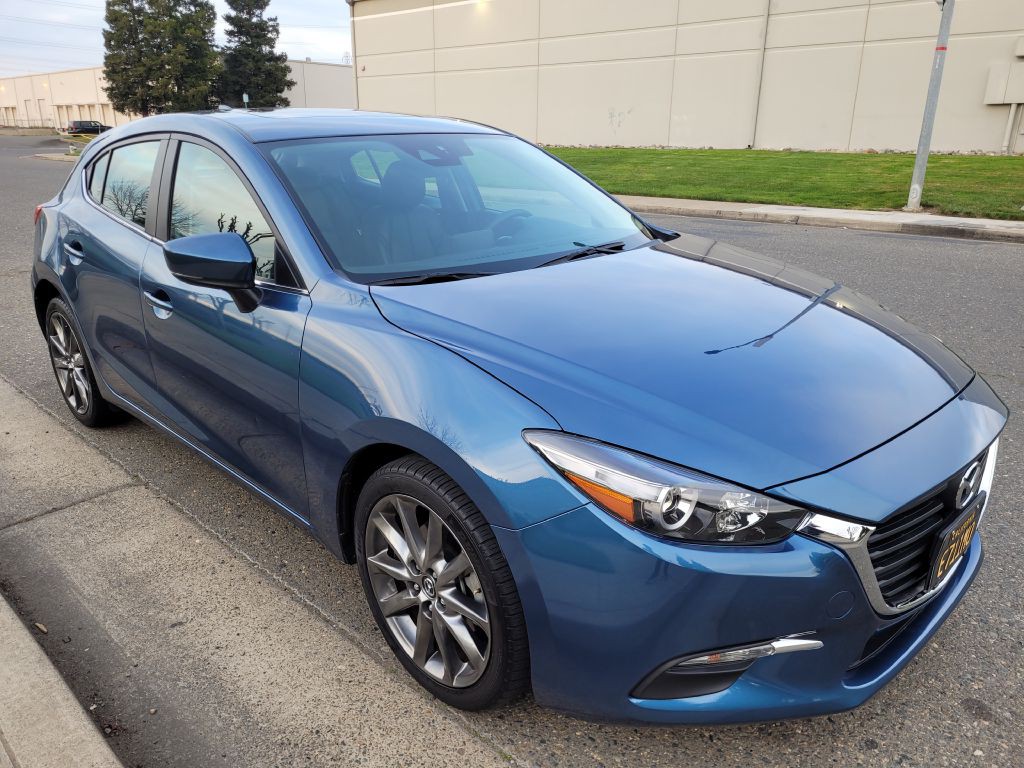2018 Mazda Mazda3 Image 2