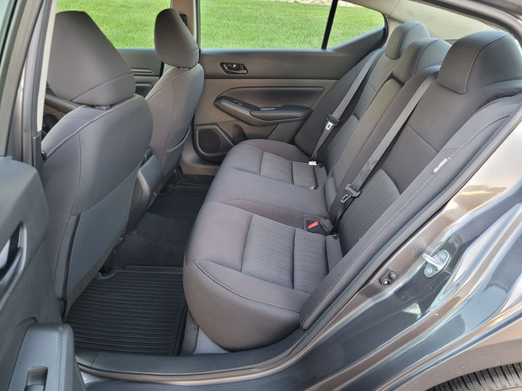 2023 Nissan Altima Image 11