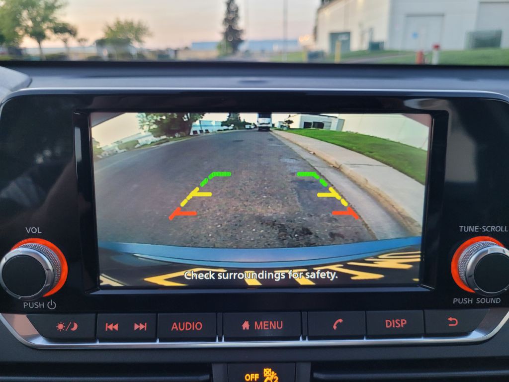 2023 Nissan Altima Image 17