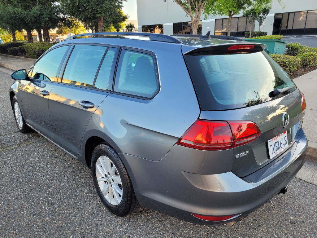 2016 Volkswagen Golf Image 5