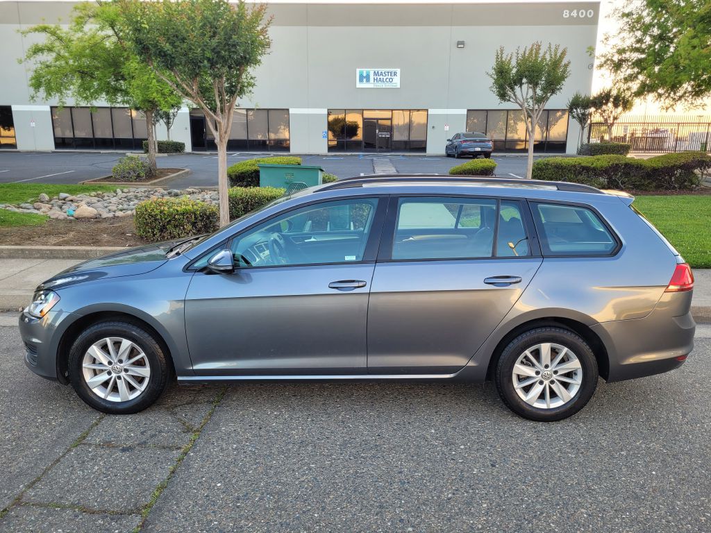 2016 Volkswagen Golf Image 6
