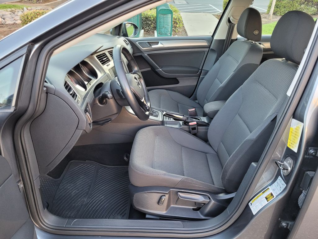 2016 Volkswagen Golf Image 8