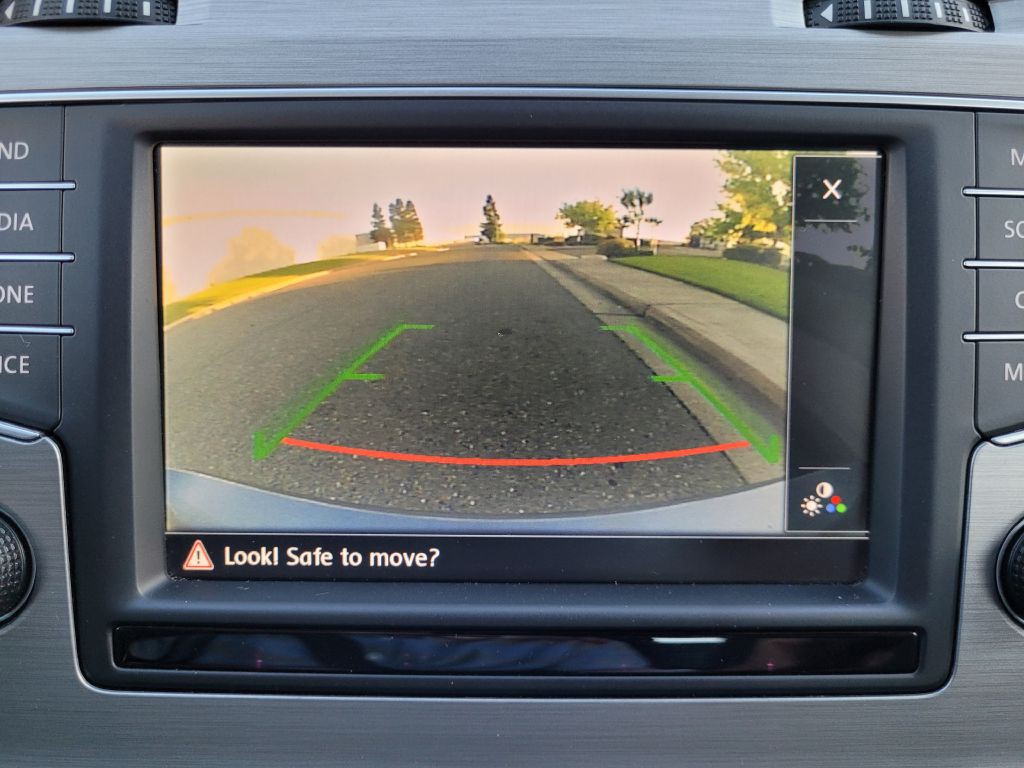 2016 Volkswagen Golf Image 15