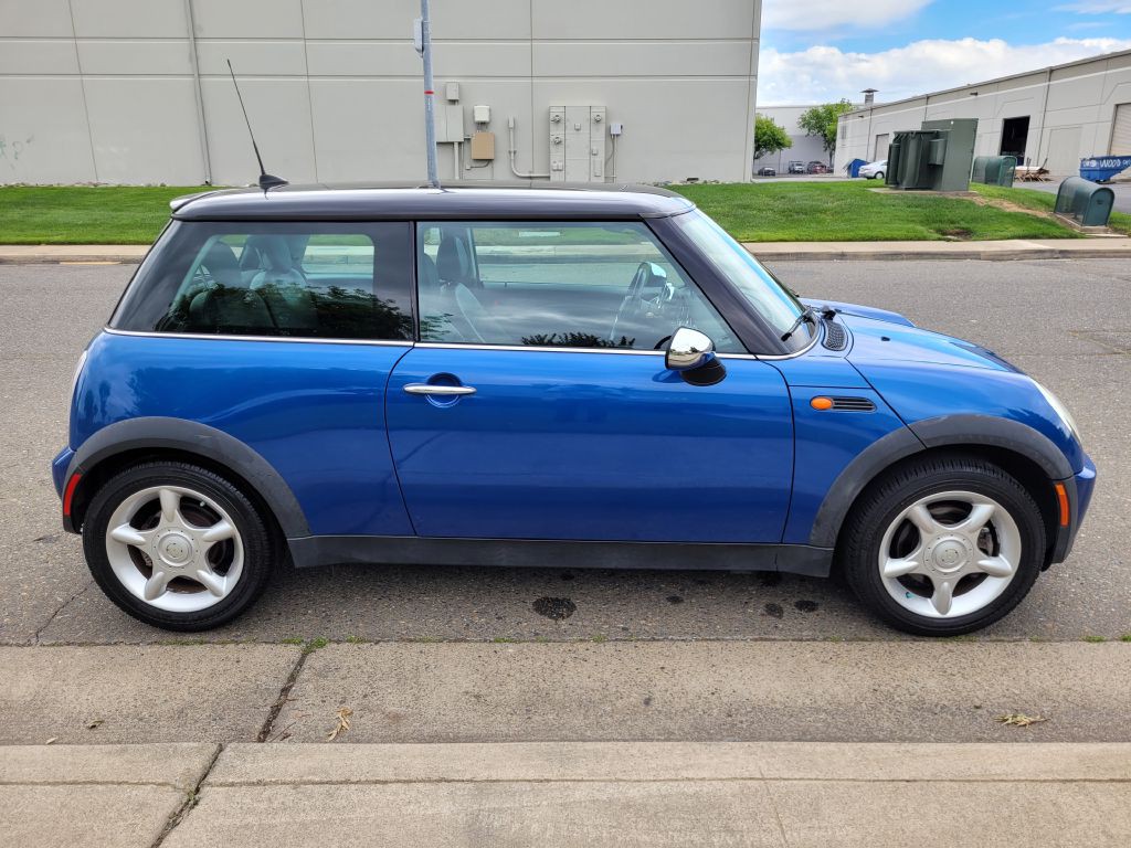 2006 MINI Cooper Image 4