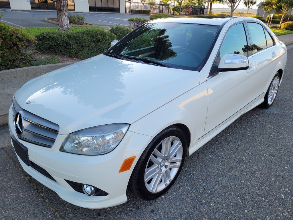 2008 Mercedes-Benz C-Class Image 1