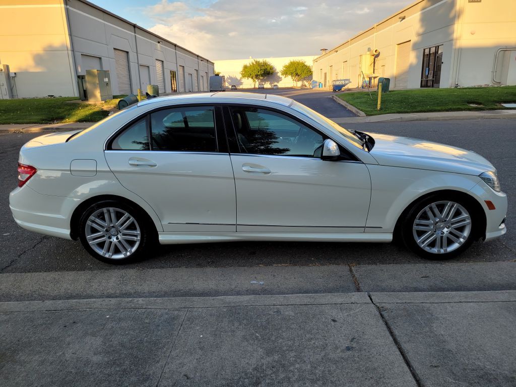 2008 Mercedes-Benz C-Class Image 4