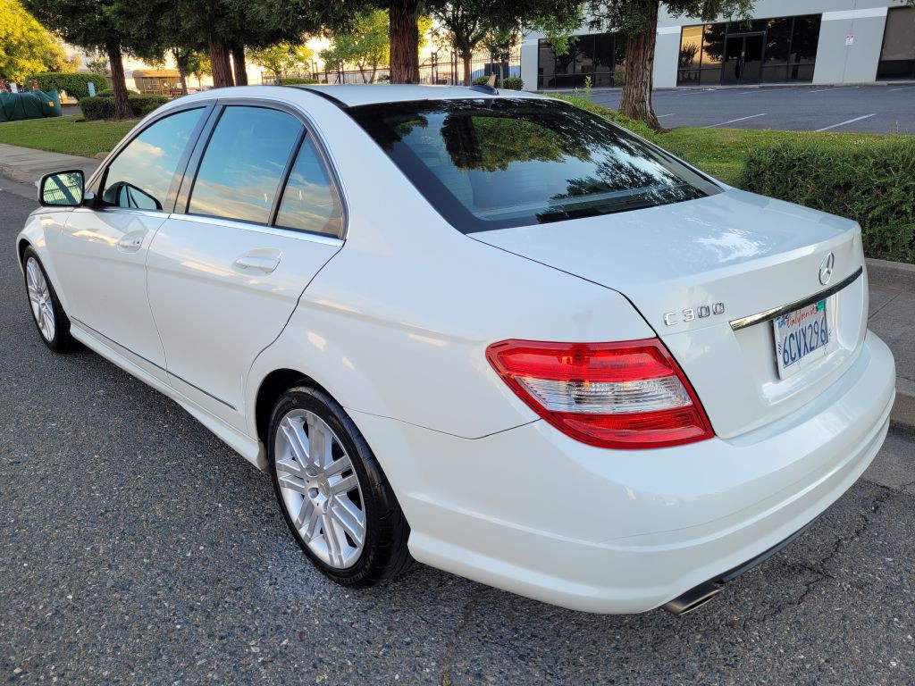 2008 Mercedes-Benz C-Class Image 7