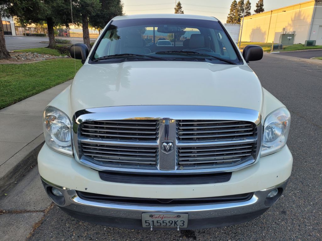 2008 Dodge Ram 1500 Image 2