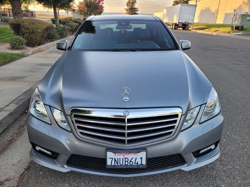 2011 Mercedes-Benz E-Class Image 2